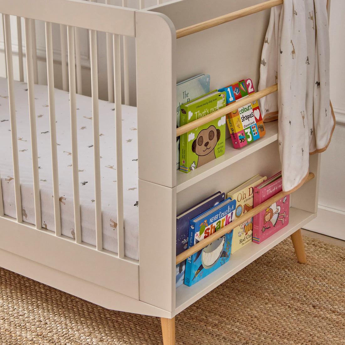 Bandol Cot Bed